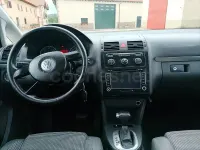 Usado VW Touran Advance 140 CV (102 kW) 2005 Negro Monovolumen