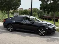 Usado Honda Civic Executive 182 CV (133 kW) 2018 Negro Berlina