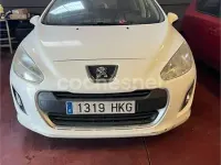 Usado Peugeot 308 Access 98 CV (72 kW) 2012 Blanco Berlina