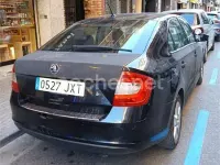 Usado Skoda Rapid Active 116 CV (85 kW) 2017 Negro Utilitario