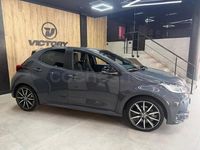 Usado Toyota Yaris Hybrid Sport 130 CV (95 kW) 2025 Gris / plata Berlina