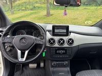 Usado Mercedes B180 109 CV (80 kW) 2013 Blanco Monovolumen