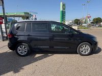Usado VW Touran Advance 150 CV (110 kW) 2022 Negro Monovolumen