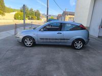 Usado Ford Focus Trend 100 CV (73 kW) 2004 Azul Berlina