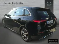 Usado Mercedes B200 150 CV (110 kW) 2024 Negro Utilitario