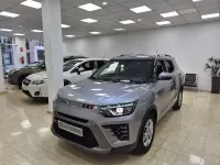 Usado SsangYong Tivoli 163 CV (119 kW) 2024 Gris / plata SUV