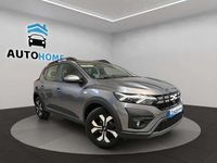 Usado Dacia Sandero Essentiel 91 CV (66 kW) 2025 Gris Utilitario