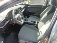 Usado Seat Leon Reference 115 CV (84 kW) 2022 Azul Berlina