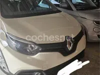 Usado Renault Captur Intens 90 CV (66 kW) 2015 Beige SUV