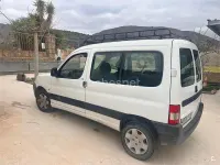 Usado Citroën Berlingo 75 CV (55 kW) 2009 Blanco Monovolumen