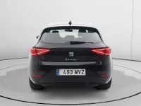 Usado Seat Leon Style 116 CV (85 kW) 2024 Negro Utilitario