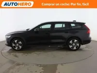 Begagnad Volvo V60 Core 197 HK (144 kW) 2022 Svart Kombi