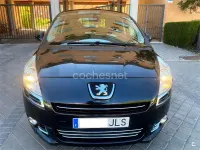Usado Peugeot 5008 Business-Line 112 CV (82 kW) 2012 Negro Monovolumen