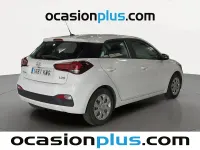 Usado Hyundai i20 75 CV (55 kW) 2019 Blanco Utilitario