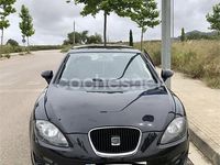 Usado Seat Leon Style 105 CV (77 kW) 2011 Negro Utilitario