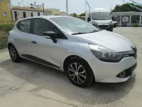 Usado Renault Clio IV Authentique 75 CV (55 kW) 2015 Gris / plata Berlina