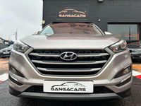Usado Hyundai Tucson 136 CV (100 kW) 2015 Gris / plata SUV
