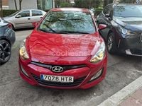 Begagnad Hyundai i30 90 HK (66 kW) 2013 Röd Sedan