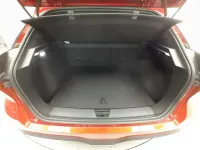 Usado MG MG4 EV Luxury 150 kW (204 CV) 2024 Rojo Utilitario