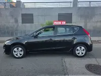 Usado Hyundai i30 Classic 90 CV (66 kW) 2010 Negro Berlina