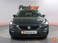 Usado Seat Leon Style 110 CV (80 kW) 2022 Azul Familiar
