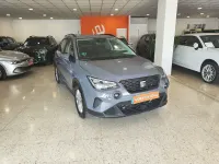 Usado Seat Arona Style 115 CV (84 kW) 2025 Gris / plata SUV