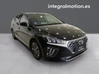 Usado Hyundai Ioniq 141 CV (103 kW) 2021 Negro Utilitario