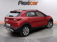 Usado Kia Stonic 84 HP (61 kW) 2023 Vermelho SUV