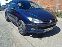 Usado Peugeot 206 110 CV (80 kW) 2001 Azul Berlina