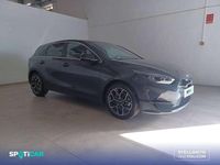 Usado Kia Ceed Style 101 CV (74 kW) 2025 Gris Utilitario