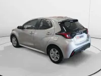 Usado Mazda 2 116 CV (85 kW) 2023 Gris / plata Utilitario