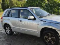Usado Suzuki Grand Vitara 140 CV (102 kW) 2007 Gris / plata SUV