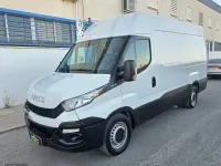 Usado Iveco Daily 146 CV (107 kW) 2016 Blanco Van