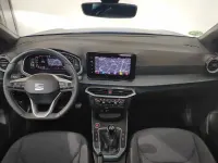 Usado Seat Arona Xperience 110 CV (80 kW) 2023 Azul SUV