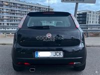 Usado Fiat Punto Easy 69 CV (50 kW) 2015 Negro Utilitario