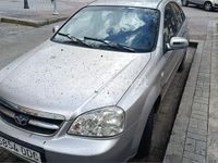 Usado Chevrolet Nubira SX 109 CV (80 kW) 2005 Gris / plata Berlina