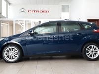 Usado Ford Focus Trend 120 CV (88 kW) 2018 Azul Berlina
