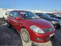 Usado Nissan Tiida Acenta 106 CV (77 kW) 2009 Burdeos Utilitario