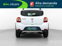 Usado Dacia Sandero Stepway 90 CV (66 kW) 2016 Blanco Utilitario