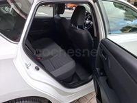 Usado Toyota Auris Hybrid Business Edition 136 CV (100 kW) 2019 Blanco Berlina