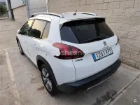 Usado Peugeot 2008 Crossway 120 CV (88 kW) 2018 Blanco SUV