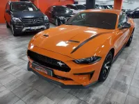 Usado Ford Mustang Fastback 291 CV (214 kW) 2020 Naranja Coupe