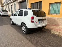 Begagnad Dacia Duster Ambiance 125 HK (91 kW) 2014 Vit SUV
