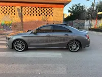 Usado Mercedes CLA200 136 CV (100 kW) 2017 Gris / plata Berlina