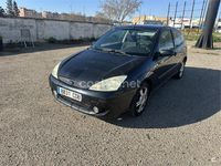 Usado Ford Focus Trend 100 CV (73 kW) 2002 Negro Berlina