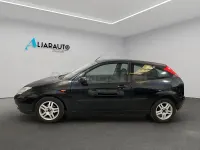 Usado Ford Focus Trend 115 CV (84 kW) 2003 Negro Berlina