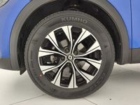 Usado Renault Captur Techno 90 CV (66 kW) 2023 Azul + techo negro SUV