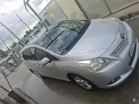 Usado Toyota Verso Live 126 CV (92 kW) 2009 Gris / plata Monovolumen