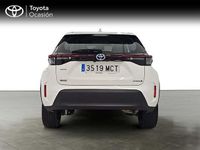 Usado Toyota Yaris Hybrid Active 116 CV (85 kW) 2022 Blanco Pickup/Camioneta