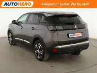 Usado Peugeot 3008 Allure 131 CV (96 kW) 2022 Gris SUV